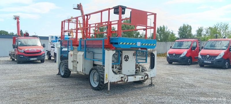 Genie GS3390 - 12,06 m - 4x4 - diesel Genie GS3390 - 12,06 m - 4x4 - diesel